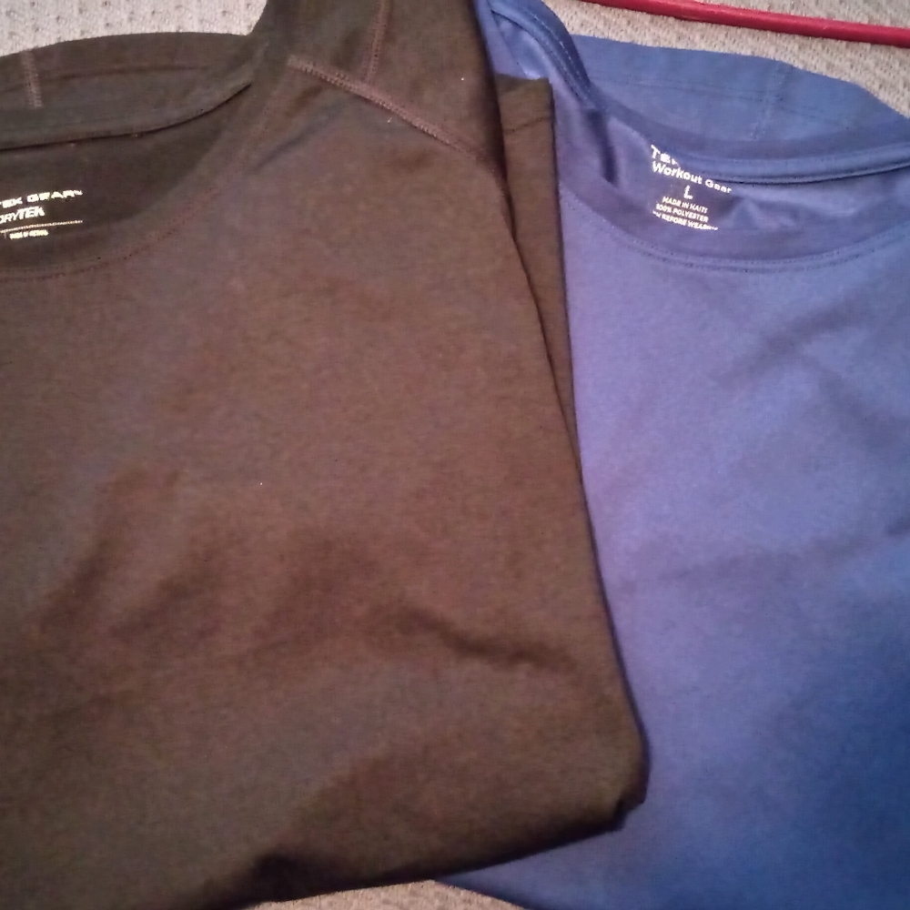 2 size Large Tek Gear tops